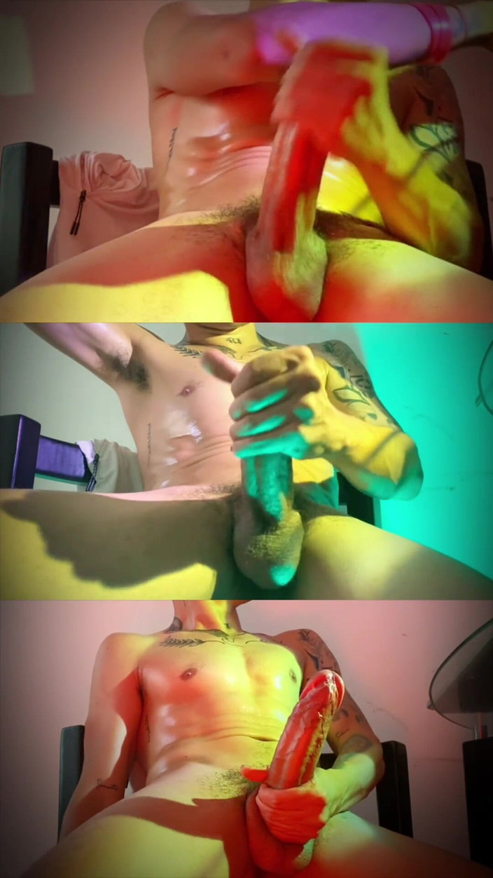 MakyParker: 超级热辣的精油表演撸管拉丁性感男孩osiiriis