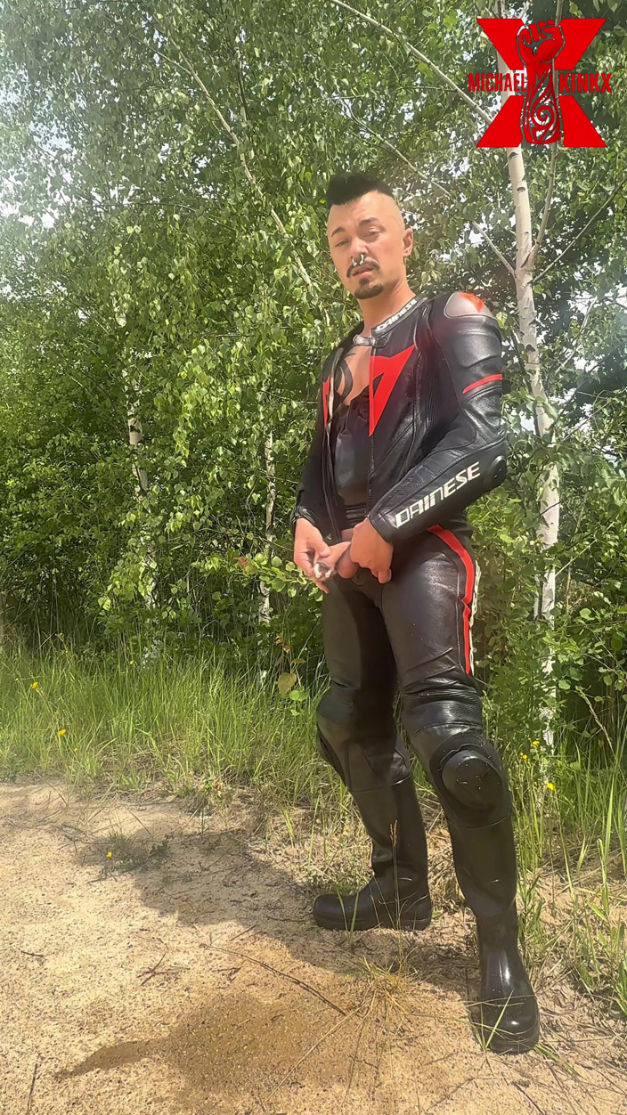 MichaelkinkX: Dainese and Piss