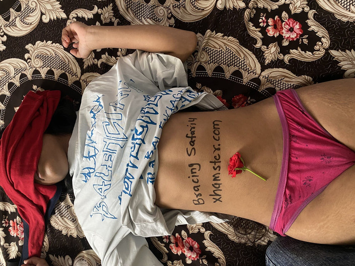 Bracing Safari 4: Gadis kampus India bertemu pacarnya di hotel dan romansa penuh