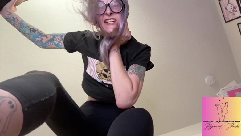 Peppermint Giantess: Giantess Breaks in Your Home Dominate N Takeover