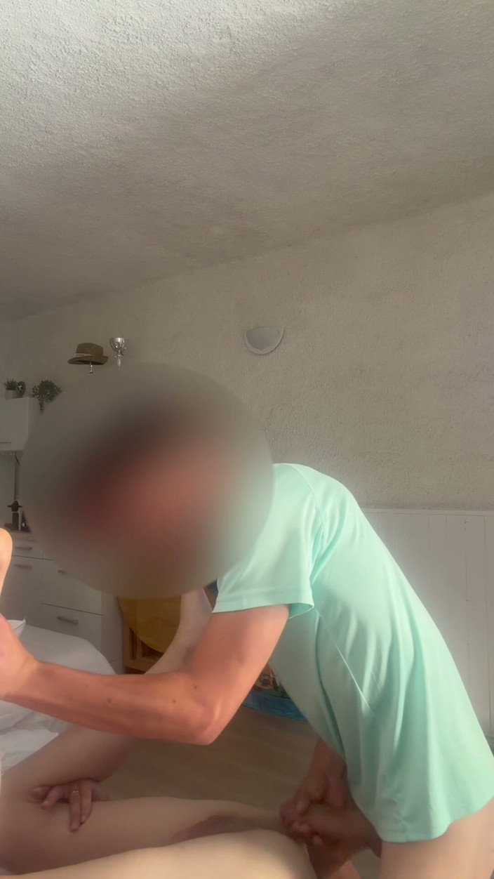 Gabriel Loma: Ik laad mijn ballen op mijn blondine