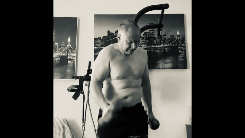 Alex Igogo: 영화85435653