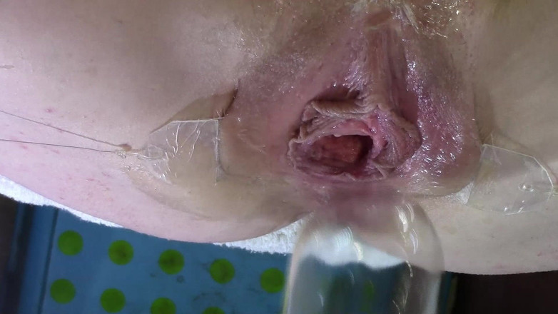 deep keely: 7 Figa Molto Aperta Che Scopa Con Dildo E Vetro