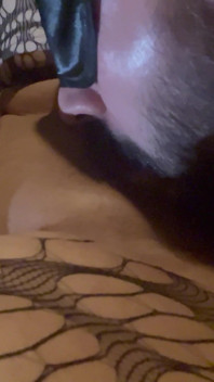 Blindfolded Slave Passionately Tongue Kissing Plump Shaved Pussy
