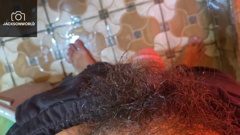 Jackson World: Một mình đằng sau cánh cửa khép kín phiên solo bí...