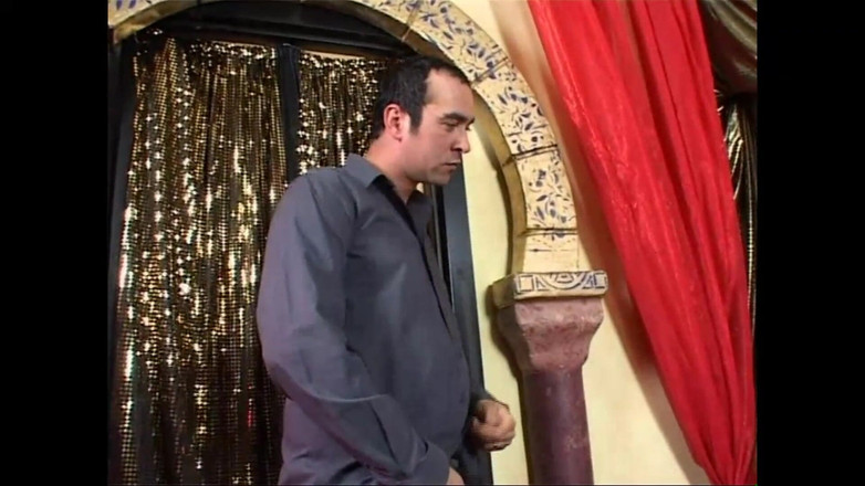 69 Italian District: आंटी लुइसा और उसके दोस्त