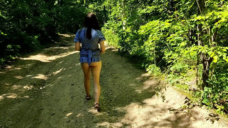 MissPopa: Lopen in een jurk zonder slipje