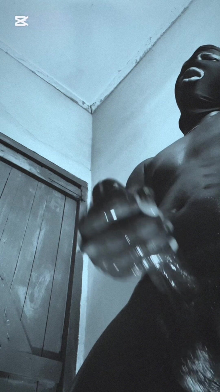 Bbc-godaddy: パート2 黒いペニスのマスターブリーダーが激しく撫で、狂わせるまで激しく突く