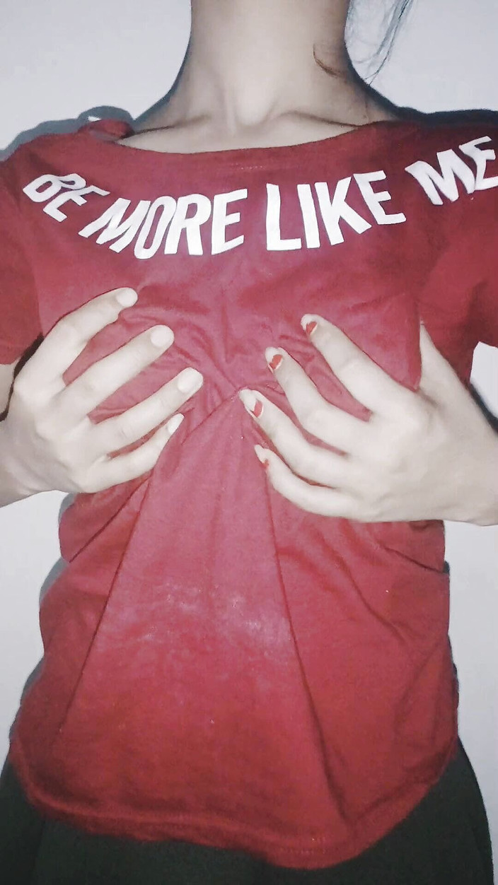 Hot Sis: 발정난 Latika 누드 쇼