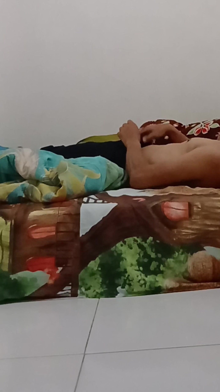 Amazingbeautycum: ハウスハウスメイト。