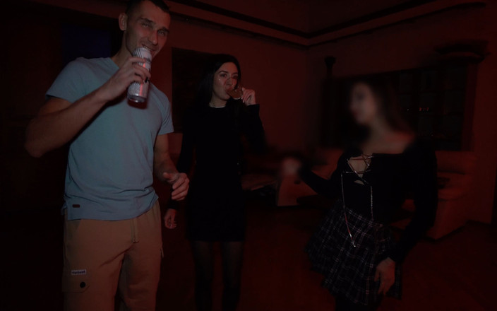 Katty West: Estudantes de festa de sexo se divertindo e fazendo sexo...