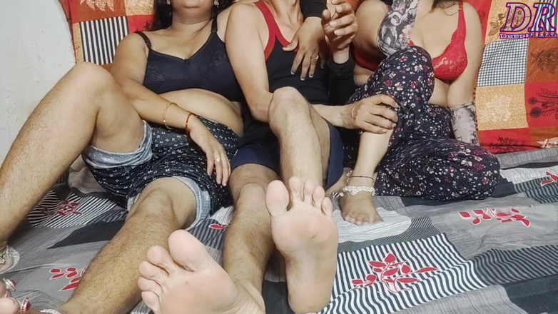 DeepReenu123: Renu dan mahi dientot sama suami renu, keduanya lagi sange...