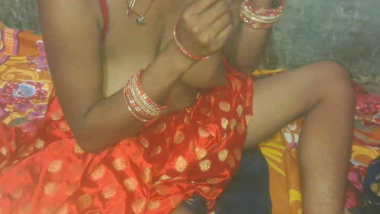 Trilokinath: 선생님에게 따먹히는 수줍은 소녀의 HD 섹스 비디오