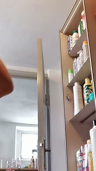 Sprchový Rituál: Teplá Voda, Lather a Lesknoucí Se Kůže Čůrá a Prdy