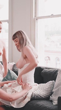 Sunshine com Charlie Forde, Laney Day, Felina Fox