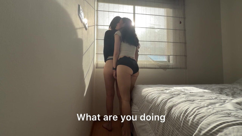 scarlettandc: Women with Ass Bouncing in Lingerie and Fucking