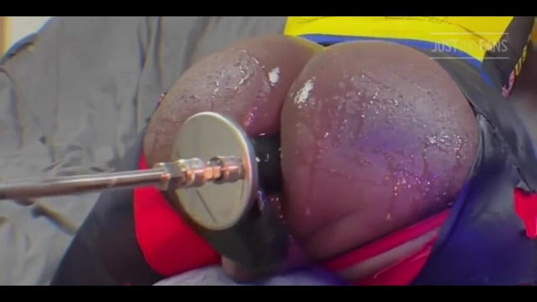 DipsoDeep: バンドルにはチャンネルコンピレーション+オリジナルフルレングス動画-40+動画が含まれています