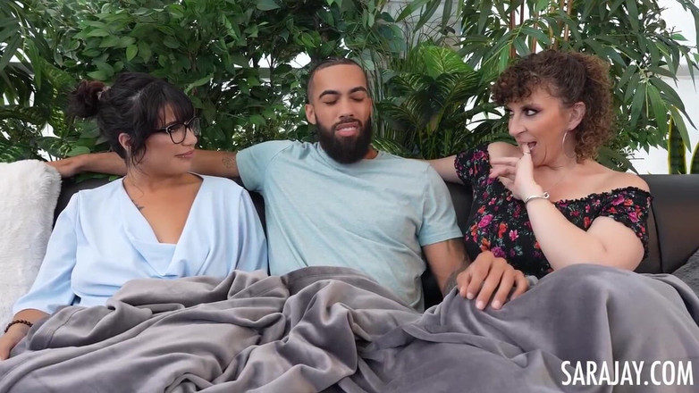 Sara Jay: Rayuan sara jay si cewek campur sara jay