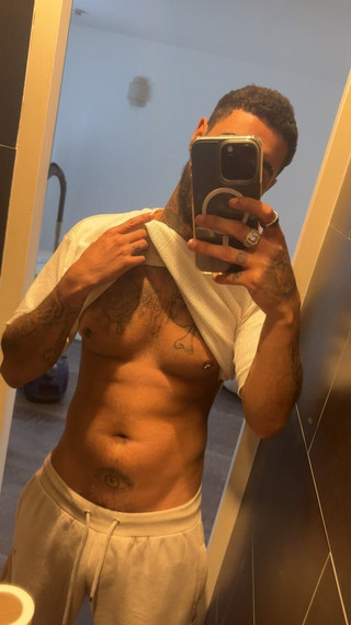 Damien Custo: ダミアン・クスト・タトゥー・メンズ