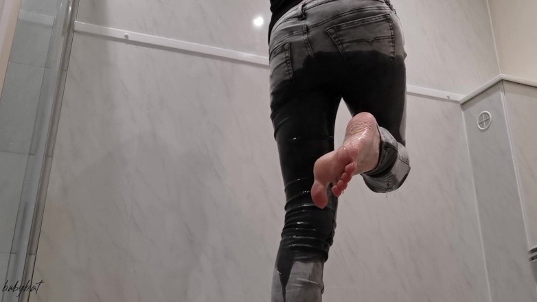 Fetpup: Wetting my jeans