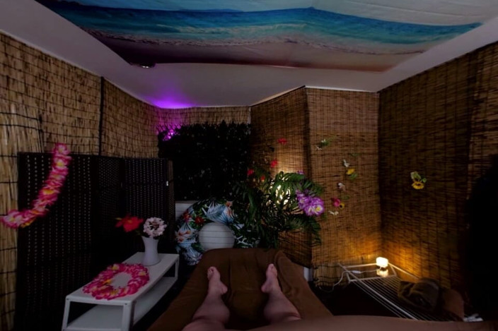 EAGLE-VR: Strandhuis pick-up Esthetics een zomerse dag om 3/3 geneukt te worden