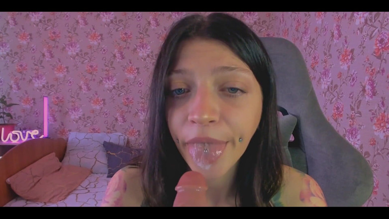 Lola Rozzie: Sloppy Blowjob with Ahegao and Saliva Is What You Need...