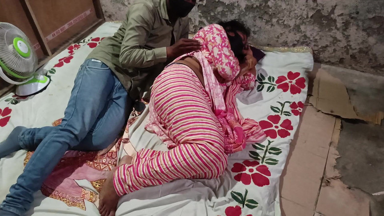 Mannirkuok: Desi pár