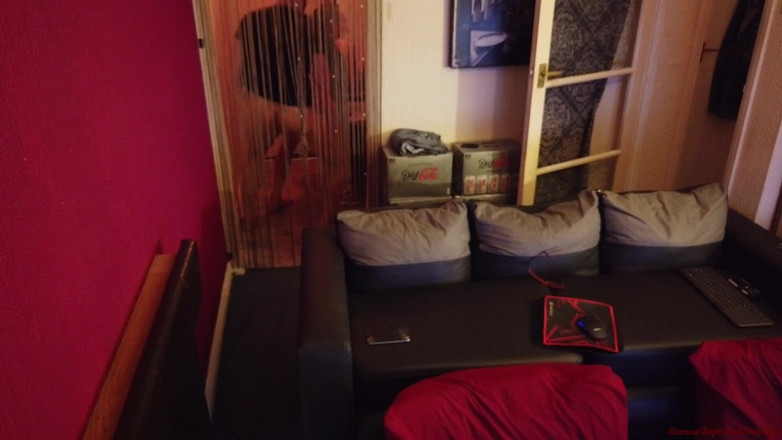 Glamour: Плохая задница, дилдо, помог моему свиданию с Tinder раздолбить мои дырки. Первая часть