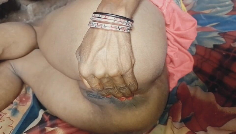 Deshi girl 9: Bermain di atas pondok, adik ipar India asli membasahkan pepeknya