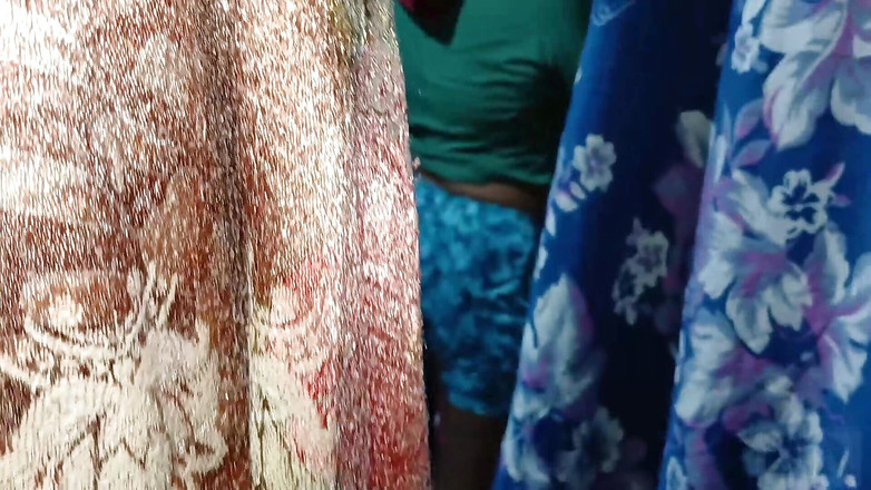 amruta123: Indická nevlastní sestra s velmi velkými prsy Sexy manželka je...