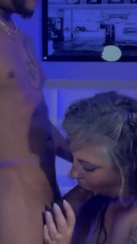 Deel 1 Eve Loves krijgt grote zwarte lul van Chris Cardio