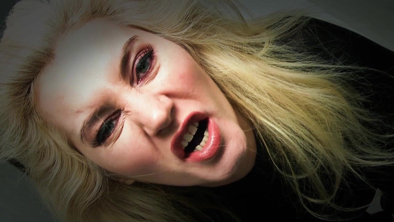 Goddess Celine: Spandex Catsuiit dan Sarung tangan lateks