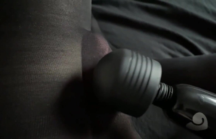 qaz11: Hands Free Cumming in Pantyhose