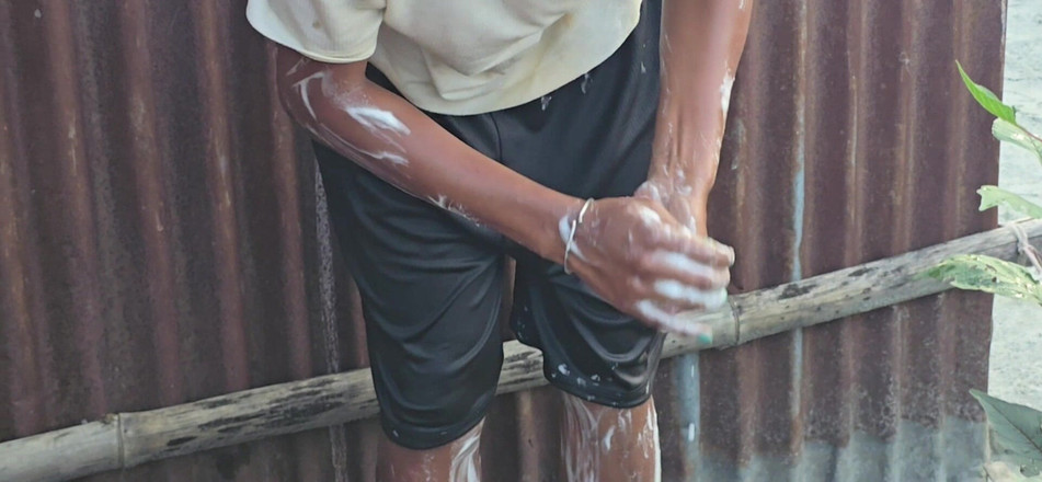 SafeRosebush8: Video khiêu dâm xxx Ấn Độ tắm