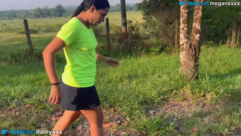 MeGanSxx: Scheitern mit dem Unerreichbaren im Wald