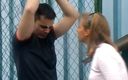 Femdom Austria: Uderza go ostro w twarz i mocniej uderza go