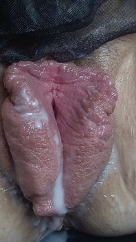 Orgasmi Multipli Cremosi Della MILF - Pompaggio E Masturbazione Di Enormi Labbra Della Figa