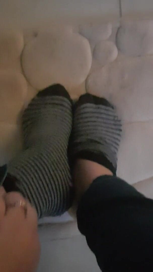 Faith's Feet Fetish: Faith's feet fetish - taking my socks off after a long...