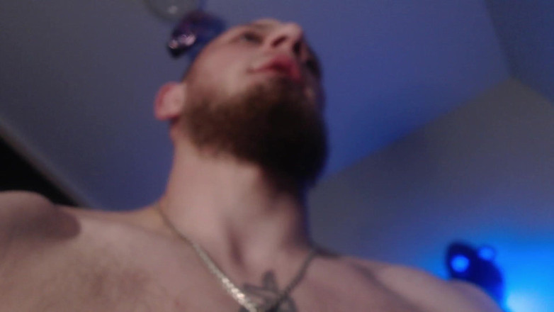 Hunky time: Chủ nhân sử dụng bạn như những con lợn bẩn...