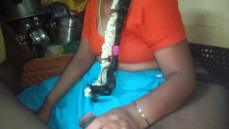 Priyanka314: Tamil bhabhi muy caliente mamada en india casero