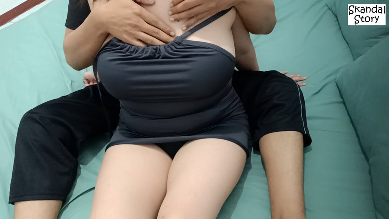 Skandal Story: Самая горячая девушка, которая подсела