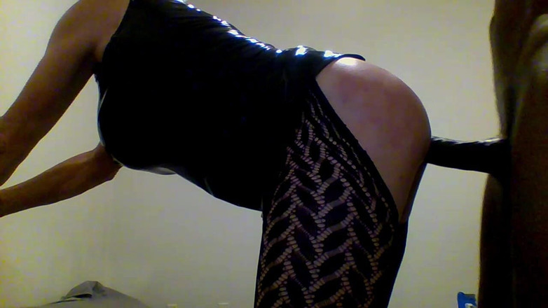 Samantha slut: BBC pieprzy Cumdump Ass Sissy Samantha