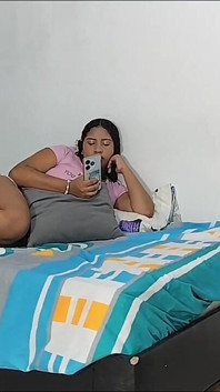 Colombiaanse latina - belt haar geile Colombiaanse stiefbroer om haar te neuken