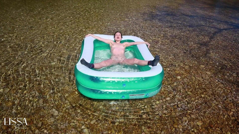 Lissa Brown: Ik duik erin met mijn pyjama en sokken aan