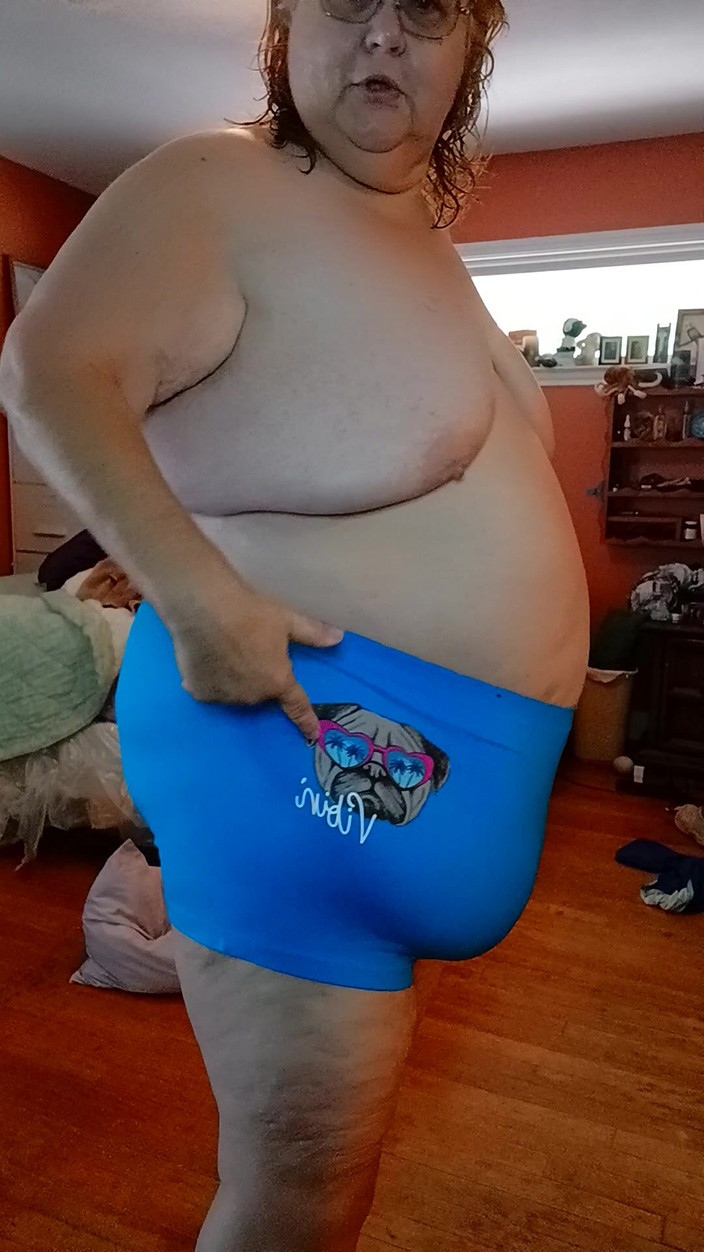 BBW nurse Vicki adventures with friends: Külot hayranları için giyinme Hey