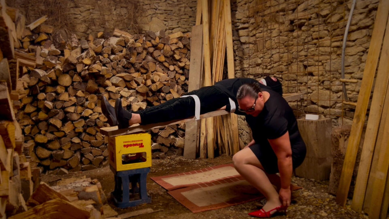 Mistress April: Тайком