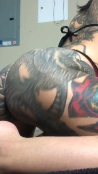 Twerking My Tatooed Ass