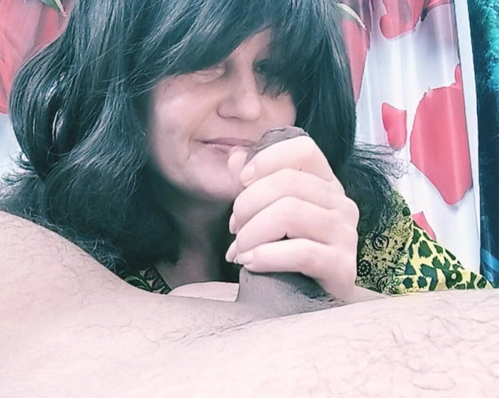 Bolly Karma: 맛있는 흑인 엉덩이처럼 섹시한 비보