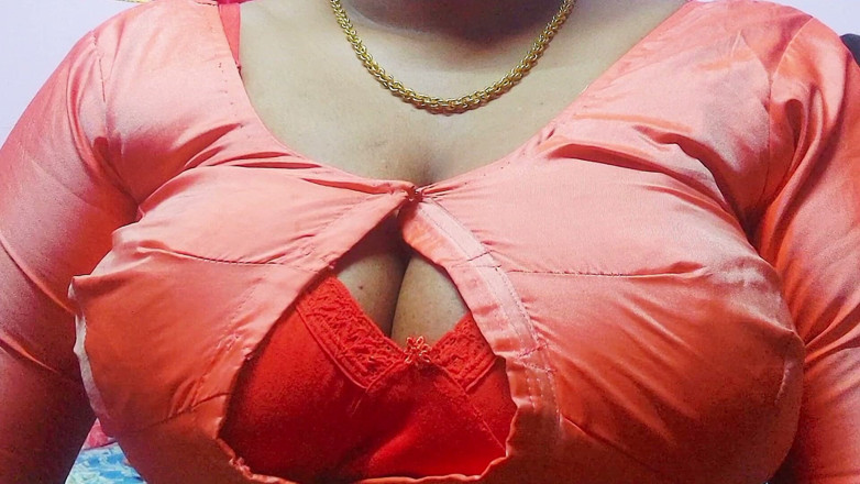 Desi Mohini: Mi compañera de cuarto cumpliendo sexo con mi maestra