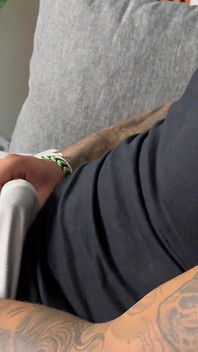 Oglądaliśmy porno z moją przyrodnią siostrą i skończyło się jebanie